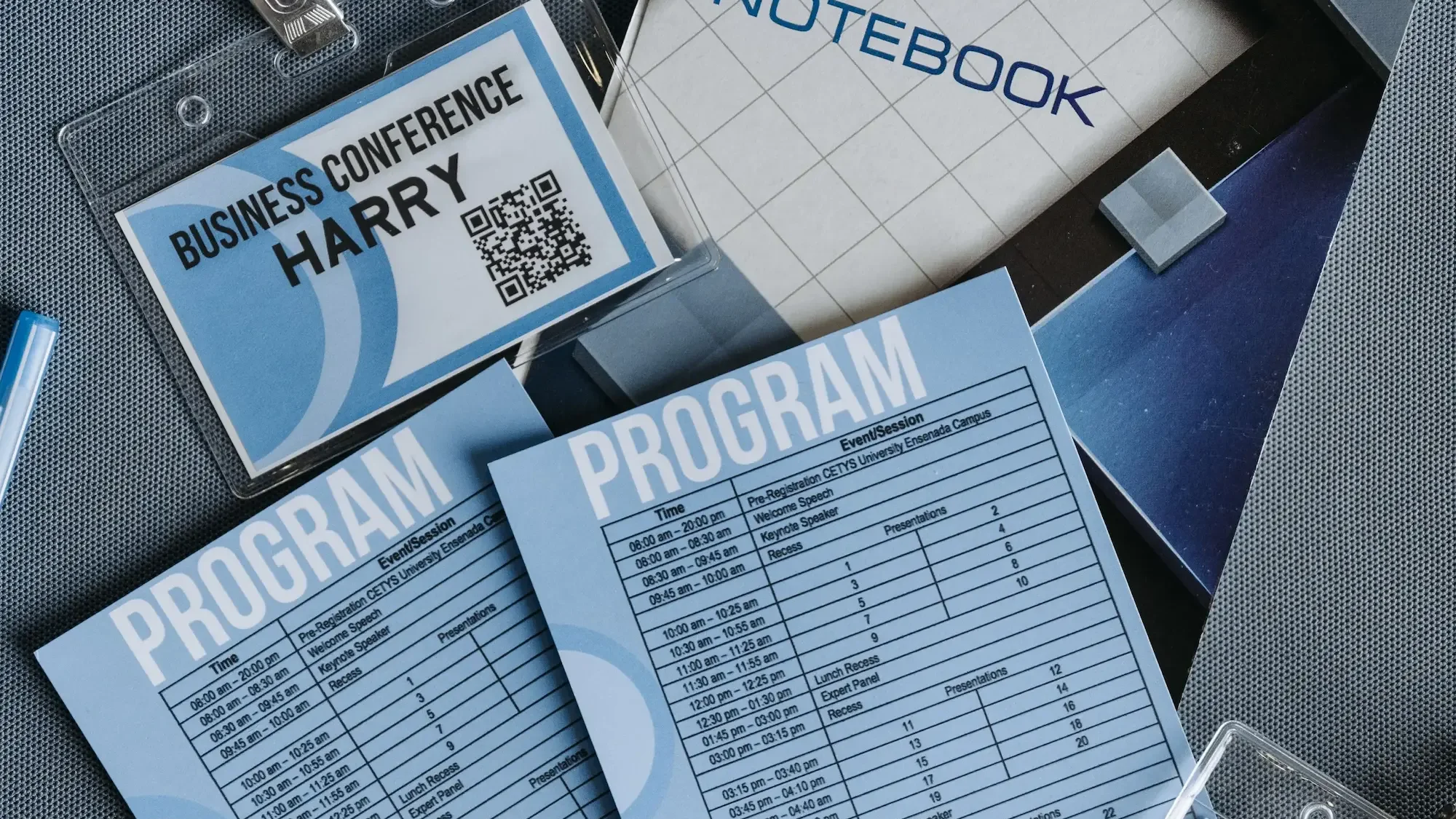 Materiały szkoleniowe: notes, program szkolenia i identyfikator wydrukowane w Nobendo